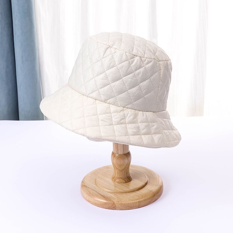 British Fashion Down Jacket with Diamond Hat for Outdoors